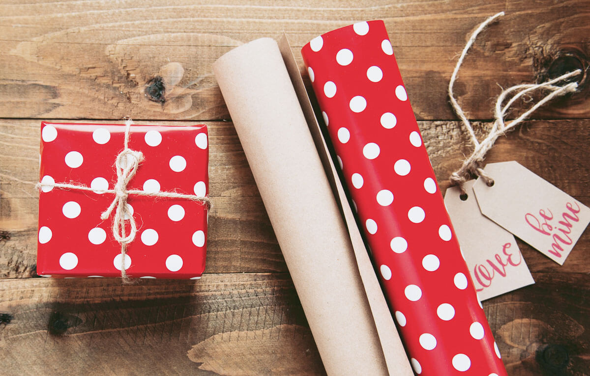 thoughtful moving away gifts for loved one